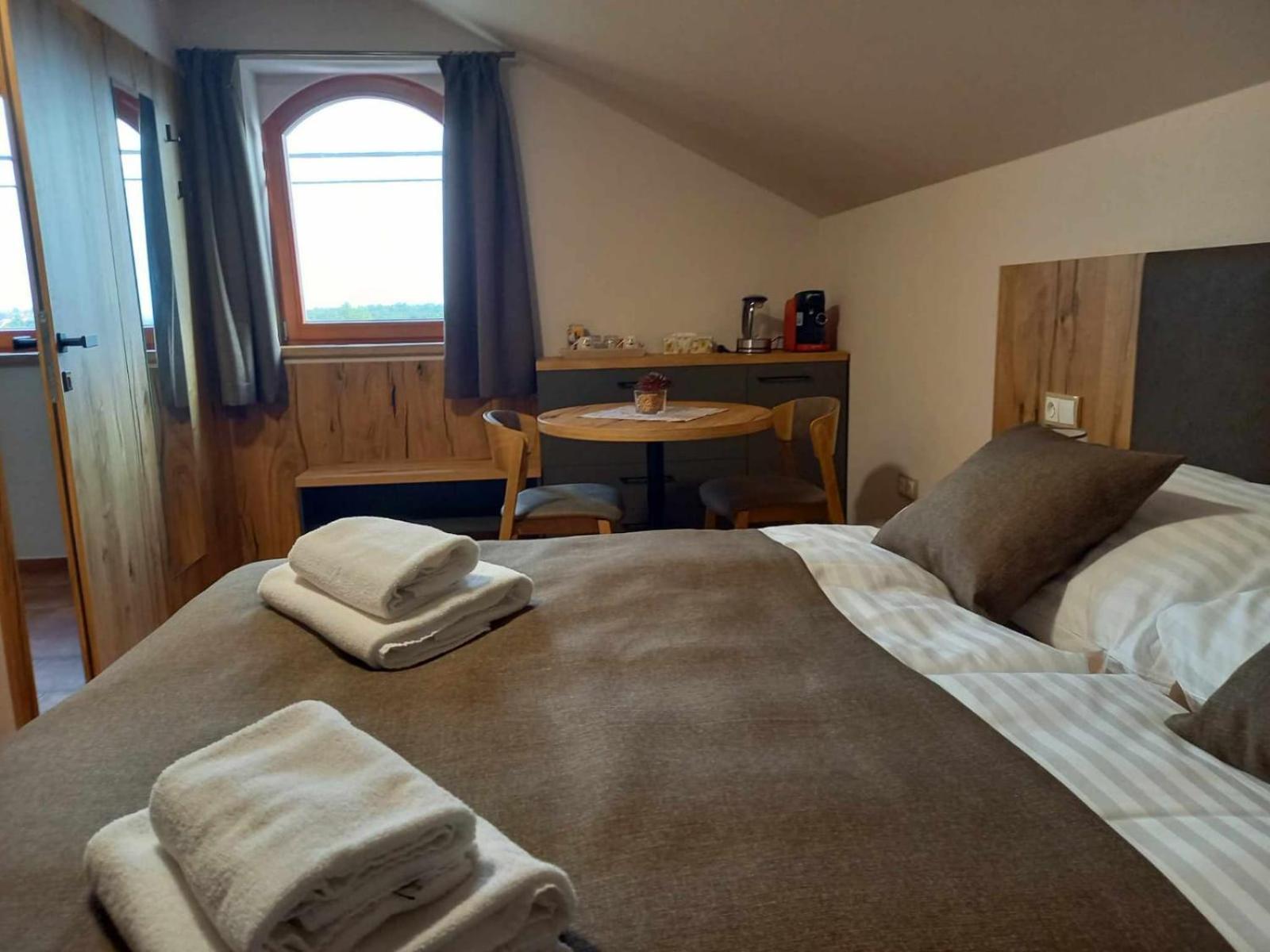 Sklep Vino Strycek Guest House Velke Bilovice ภายนอก รูปภาพ