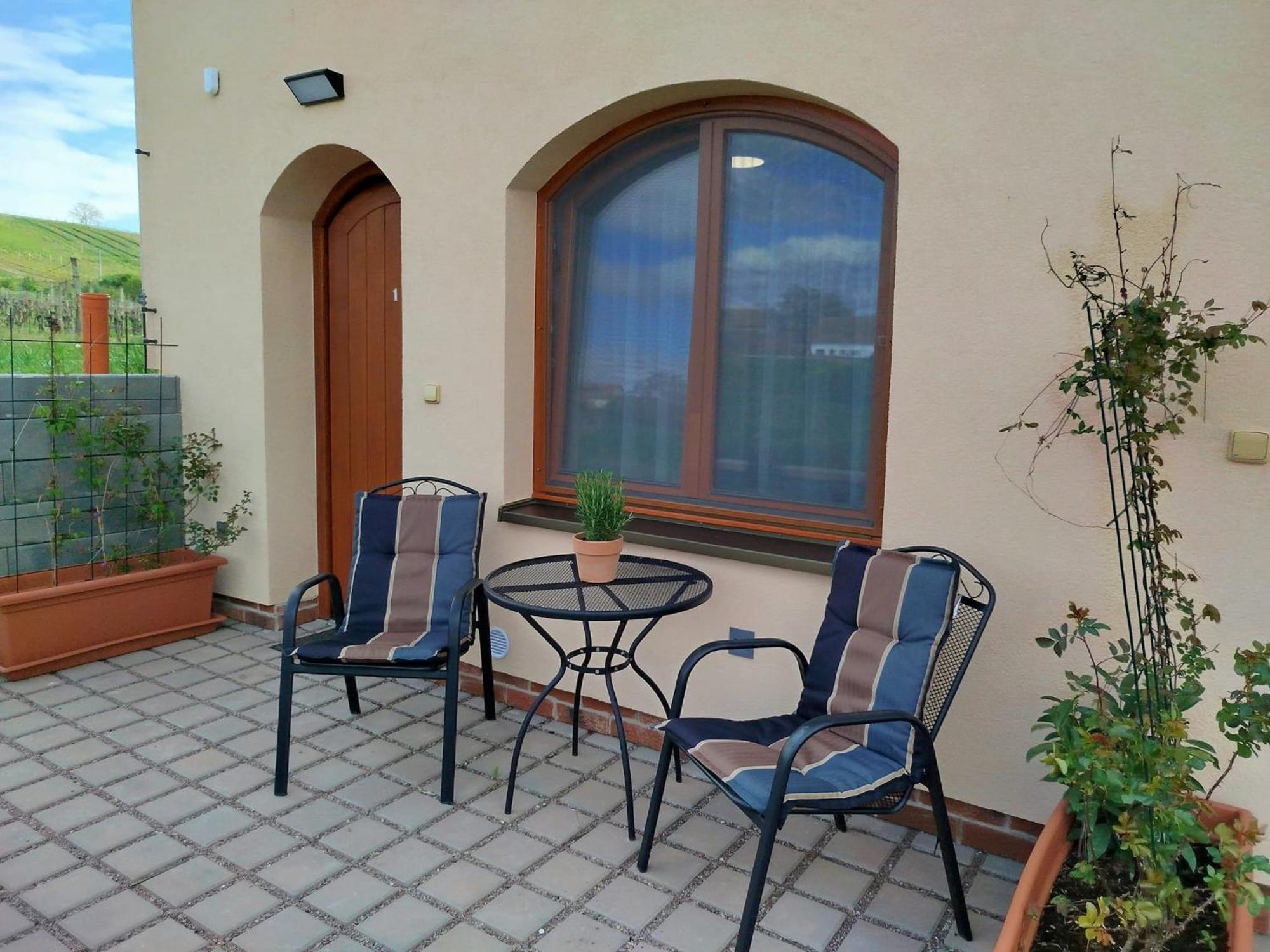 Sklep Vino Strycek Guest House Velke Bilovice ภายนอก รูปภาพ